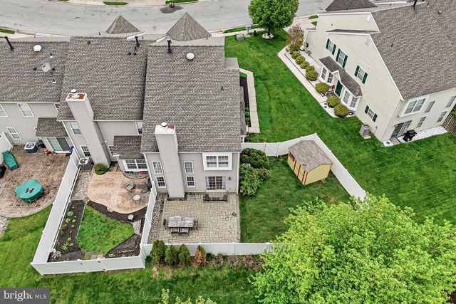 37 ELKINGTON DR, Mount Laurel, NJ 08054