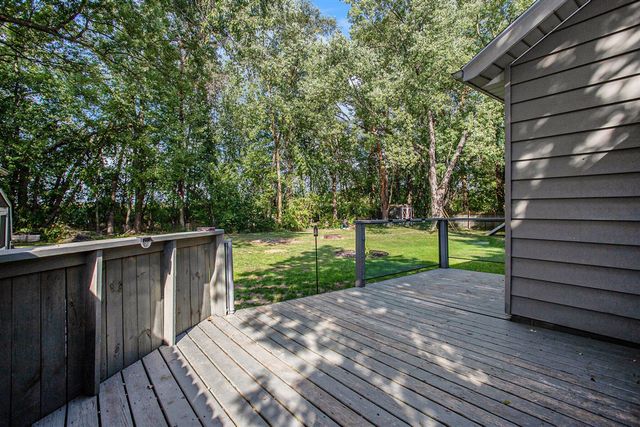 32780 M 43, Paw Paw, MI 49079