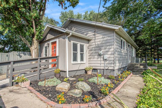 32780 M 43, Paw Paw, MI 49079