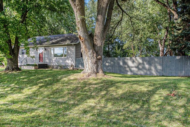 32780 M 43, Paw Paw, MI 49079