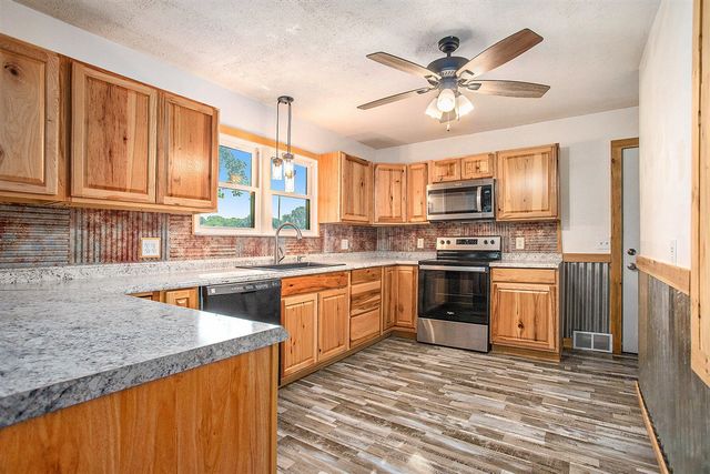 32780 M 43, Paw Paw, MI 49079