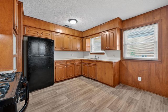 5723 Palo Alto Drive, Little Rock, AR 72209