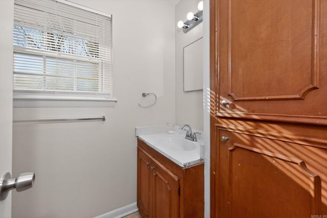 5723 Palo Alto Drive, Little Rock, AR 72209