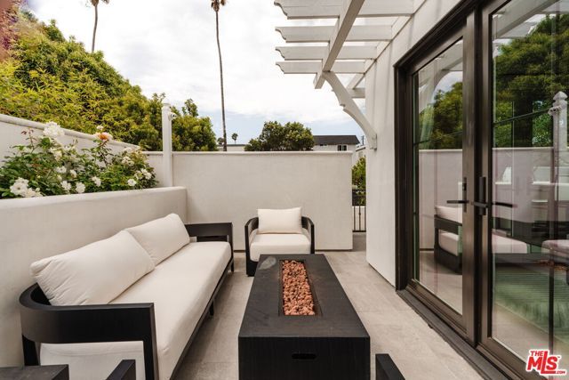 1025 Euclid Street 101, Santa Monica, CA 90403
