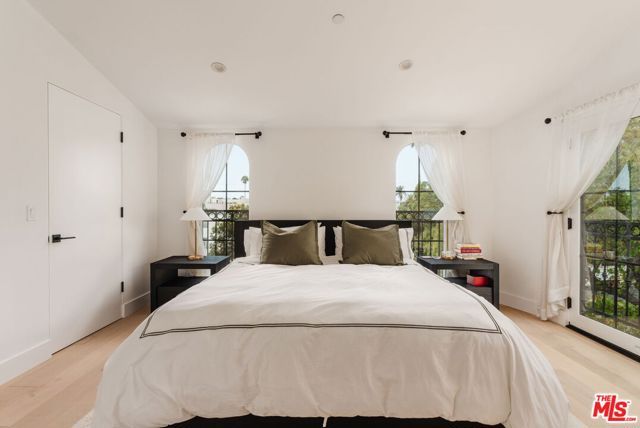 1025 Euclid Street 101, Santa Monica, CA 90403