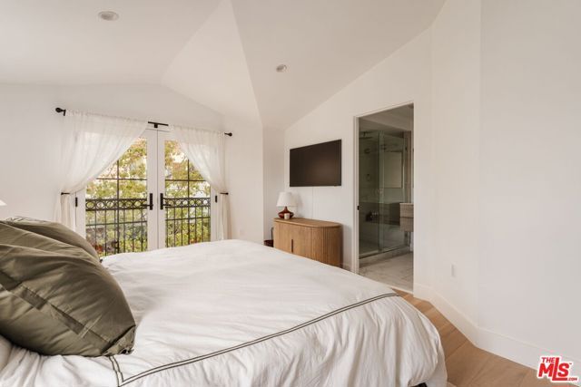 1025 Euclid Street 101, Santa Monica, CA 90403