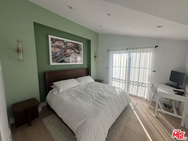 1025 Euclid Street 101, Santa Monica, CA 90403