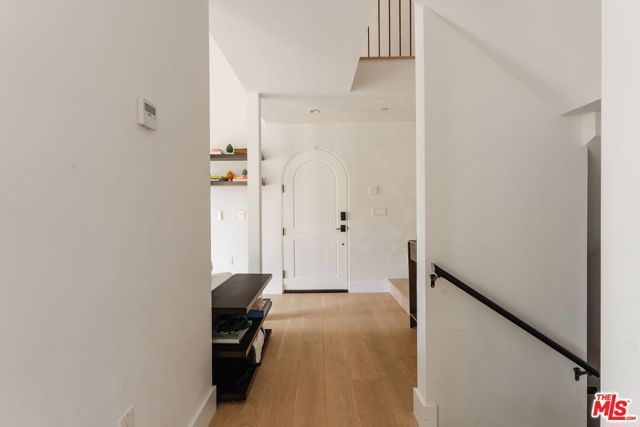 1025 Euclid Street 101, Santa Monica, CA 90403