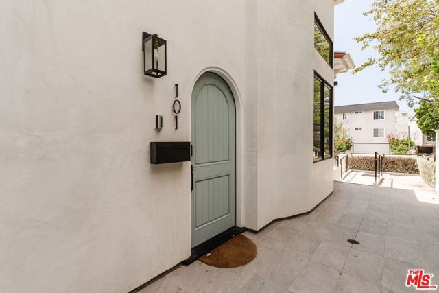 1025 Euclid Street 101, Santa Monica, CA 90403