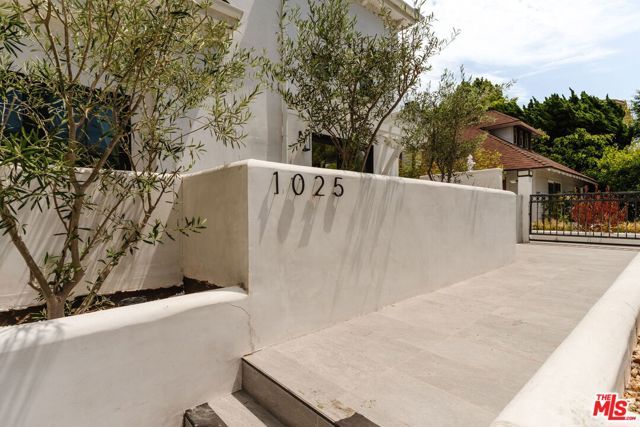 1025 Euclid Street 101, Santa Monica, CA 90403
