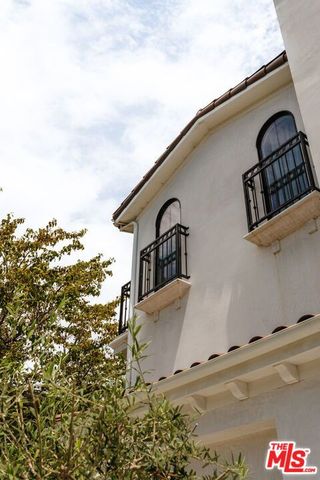 1025 Euclid Street 101, Santa Monica, CA 90403