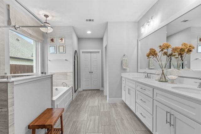 660 Lookout Point Avenue, Aledo, TX 76008