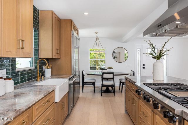 1475 N Bundy Drive, Los Angeles, CA 90049