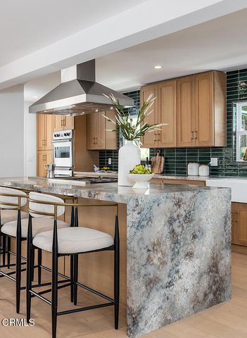 1475 N Bundy Drive, Los Angeles, CA 90049
