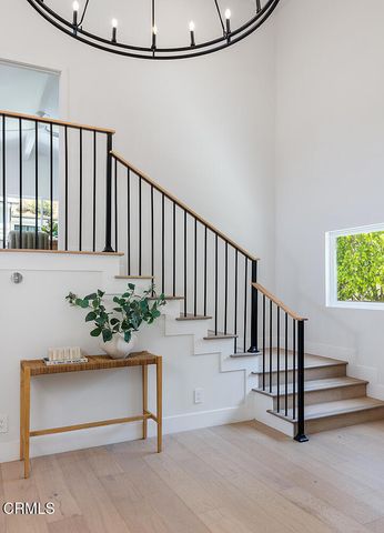 1475 N Bundy Drive, Los Angeles, CA 90049