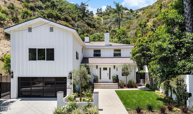 1475 N Bundy Drive, Los Angeles, CA 90049