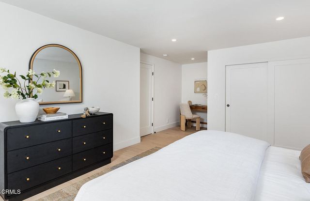 1475 N Bundy Drive, Los Angeles, CA 90049