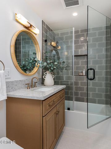 1475 N Bundy Drive, Los Angeles, CA 90049