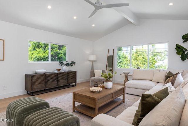 1475 N Bundy Drive, Los Angeles, CA 90049