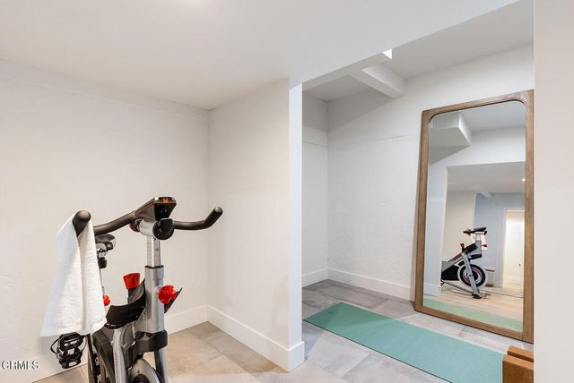 1475 N Bundy Drive, Los Angeles, CA 90049