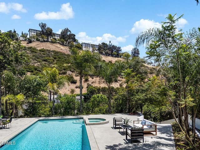 1475 N Bundy Drive, Los Angeles, CA 90049