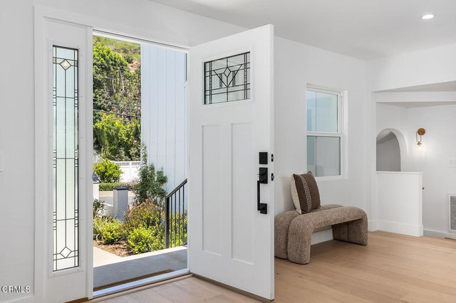 1475 N Bundy Drive, Los Angeles, CA 90049