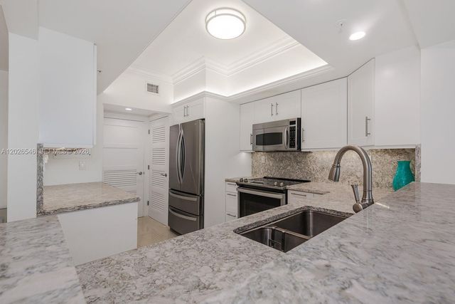 3020 NE 32nd Avenue 1401, Fort Lauderdale, FL 33308