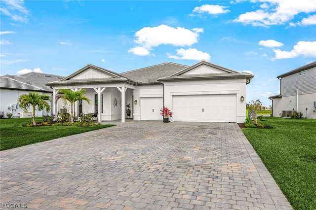 20852 Napa LOOP, Estero, FL 33928