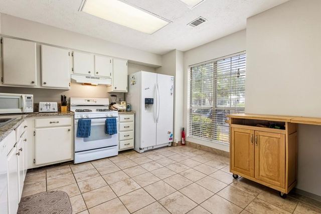 603 Wedgewood Way, Sandy Springs, GA 30350