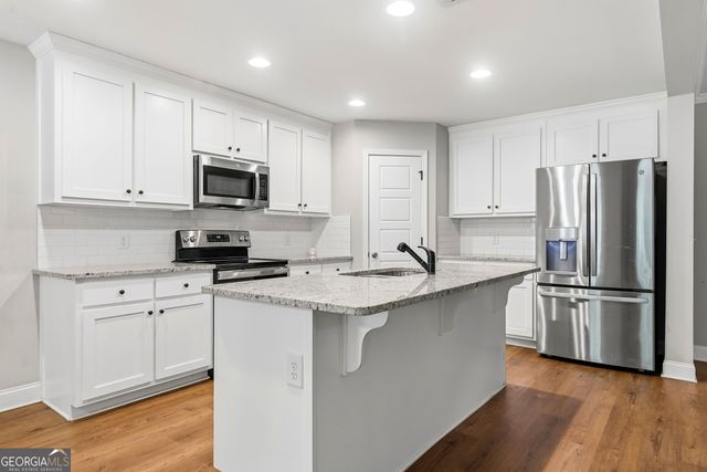 177 Loch Way, Eatonton, GA 31024