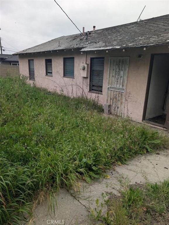 2430 W Bennett, Compton, CA 90220