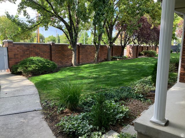 4796 S SAXONY CIR, Holladay, UT 84117
