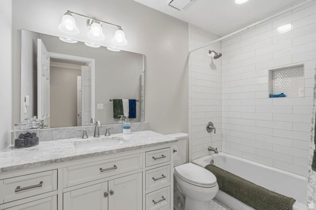 4796 S SAXONY CIR, Holladay, UT 84117