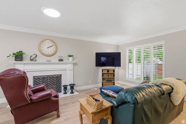4796 S SAXONY CIR, Holladay, UT 84117