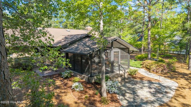 3 Mcdonald Place, Pinehurst, NC 28374