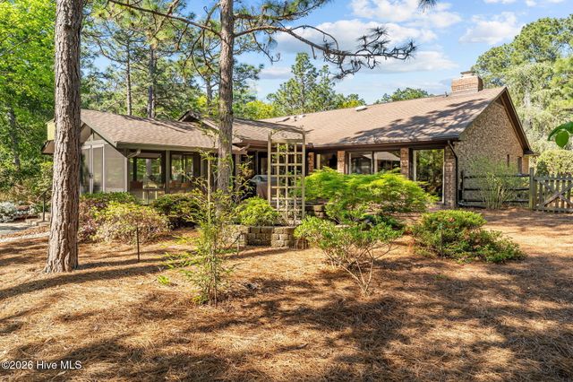 3 Mcdonald Place, Pinehurst, NC 28374