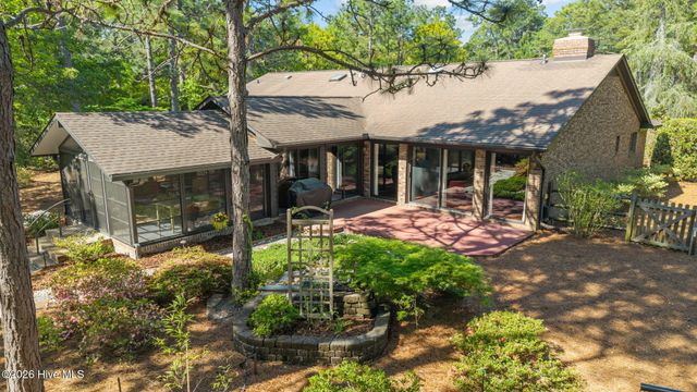 3 Mcdonald Place, Pinehurst, NC 28374