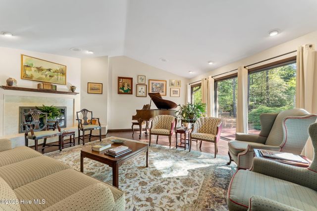 3 Mcdonald Place, Pinehurst, NC 28374