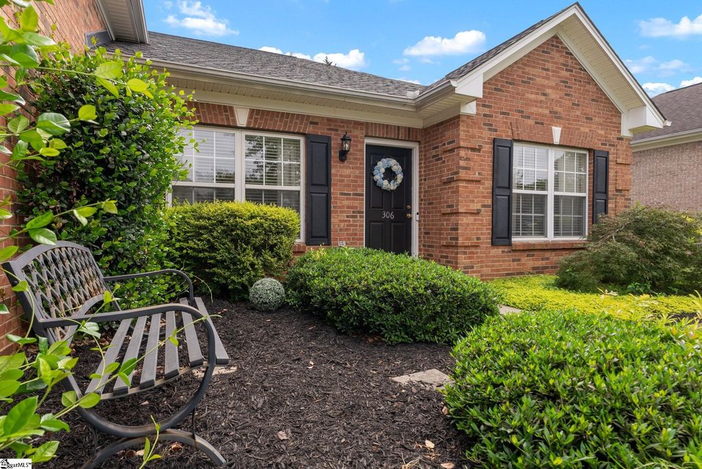 306 Jockey Court, Simpsonville, SC 29681