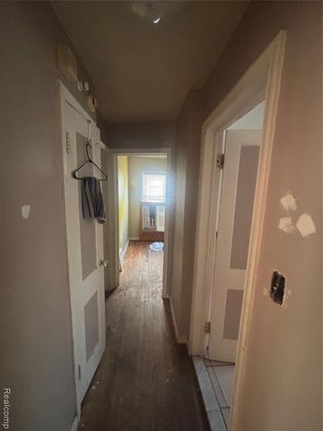 19762 Avon Avenue, Detroit, MI 48219