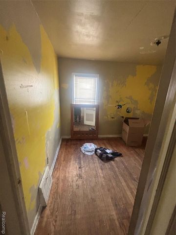 19762 Avon Avenue, Detroit, MI 48219