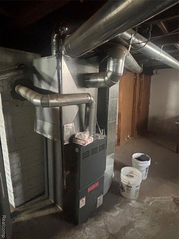 19762 Avon Avenue, Detroit, MI 48219