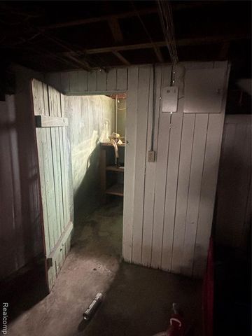 19762 Avon Avenue, Detroit, MI 48219