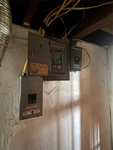 19762 Avon Avenue, Detroit, MI 48219