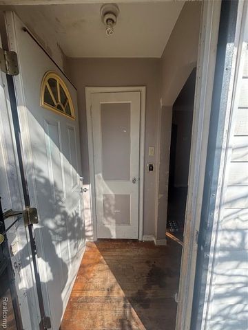 19762 Avon Avenue, Detroit, MI 48219