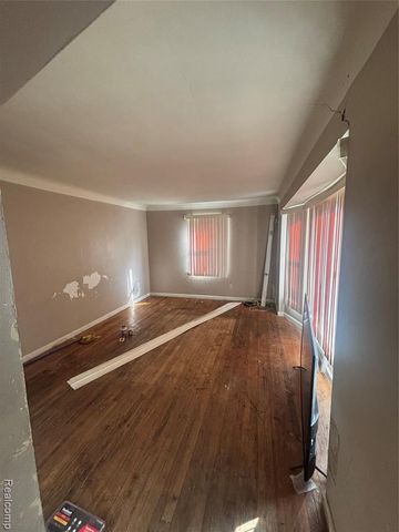 19762 Avon Avenue, Detroit, MI 48219