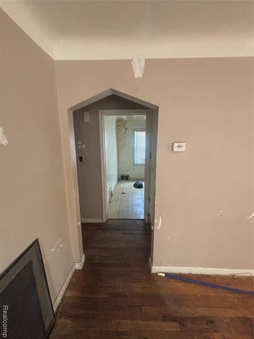 19762 Avon Avenue, Detroit, MI 48219