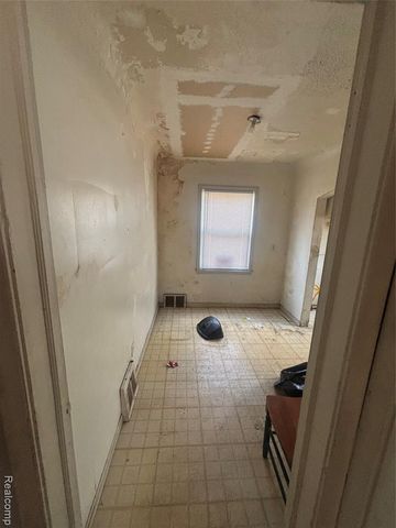 19762 Avon Avenue, Detroit, MI 48219