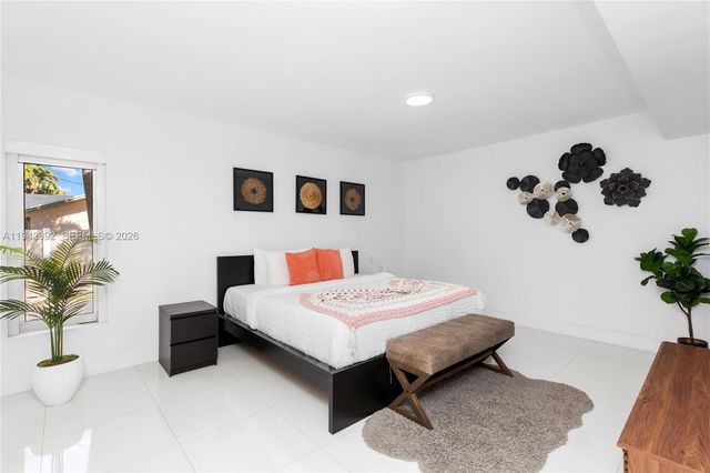 18555 SW 83rd Place, Cutler Bay, FL 33157