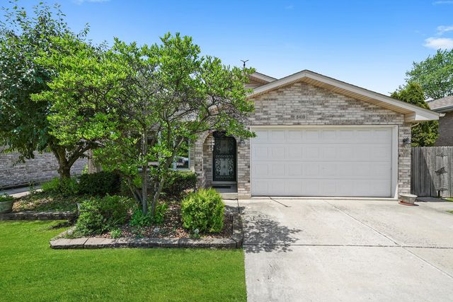 8410 S 78th Avenue, Bridgeview, IL 60455